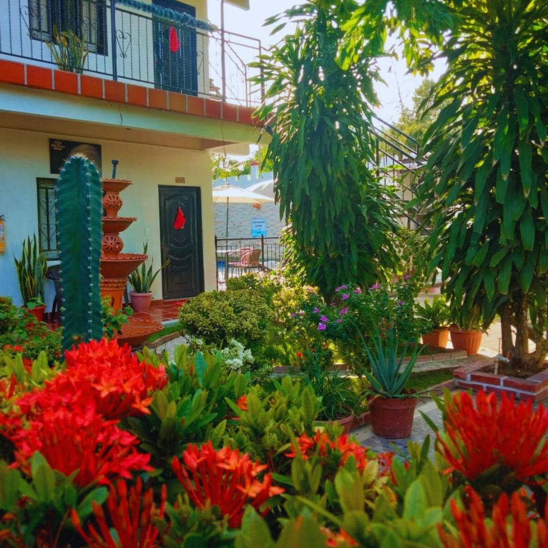 Hotel Colonial Villavieja Luaran gambar